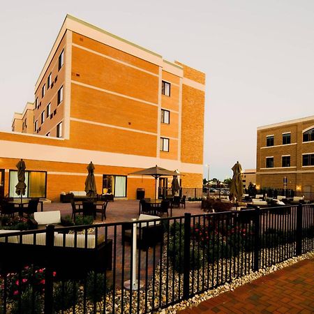 Courtyard Бей-Сіті Екстер'єр фото